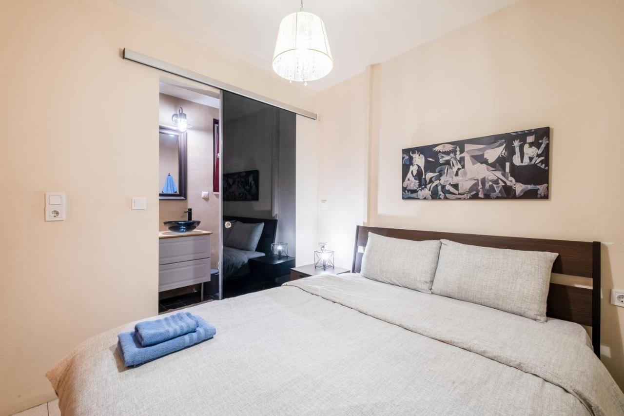 Apartamento A Gift In The Heart Of Monastiraki A Atenas Exterior foto