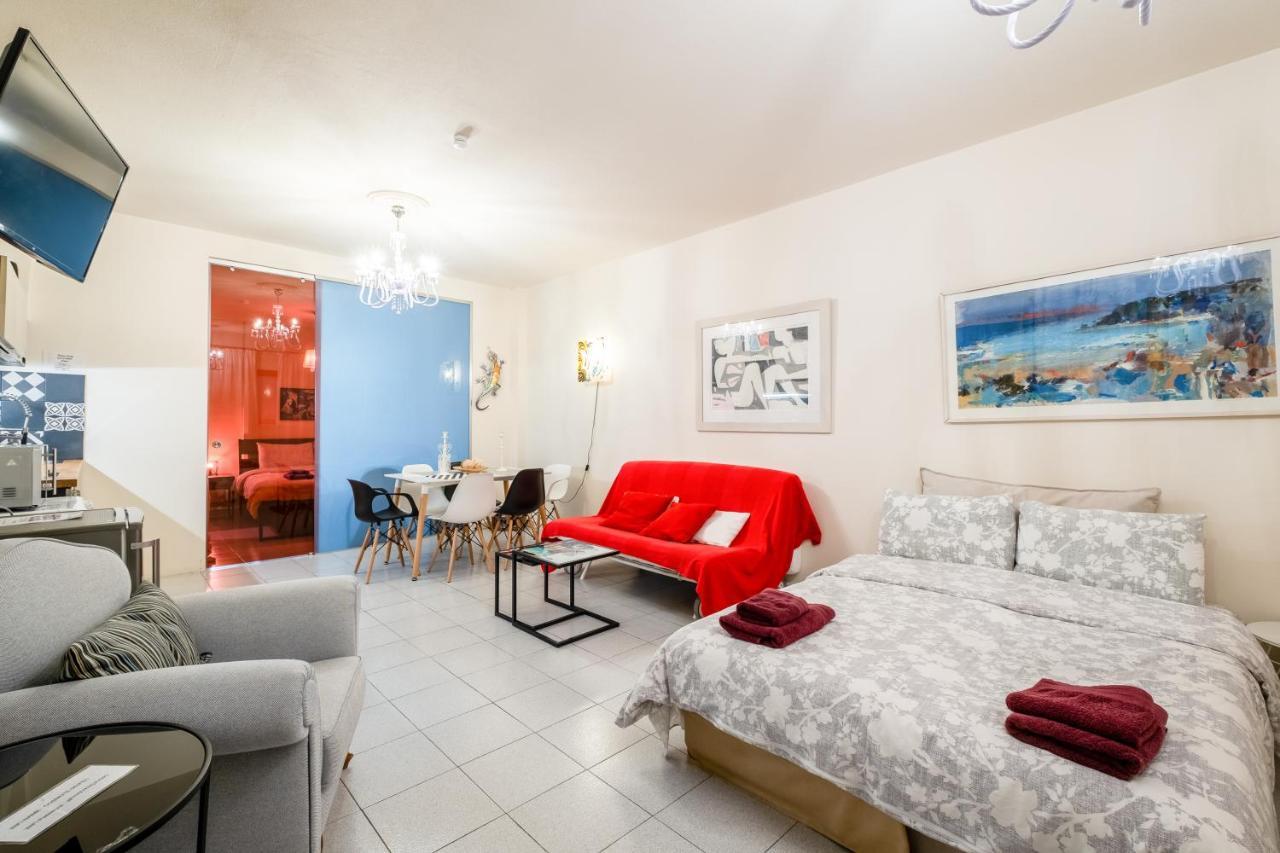 Apartamento A Gift In The Heart Of Monastiraki A Atenas Exterior foto
