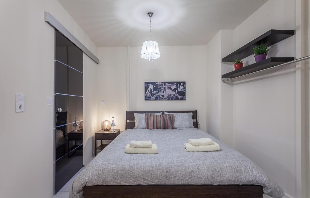 Apartamento A Gift In The Heart Of Monastiraki A Atenas Exterior foto